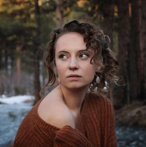 Meet your Posher, Lacy